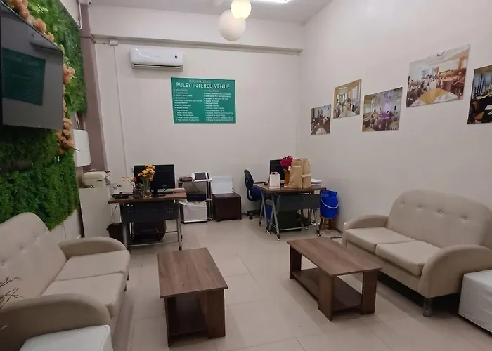 Hotel 498 By Reddoorz Near Boni Avenue *